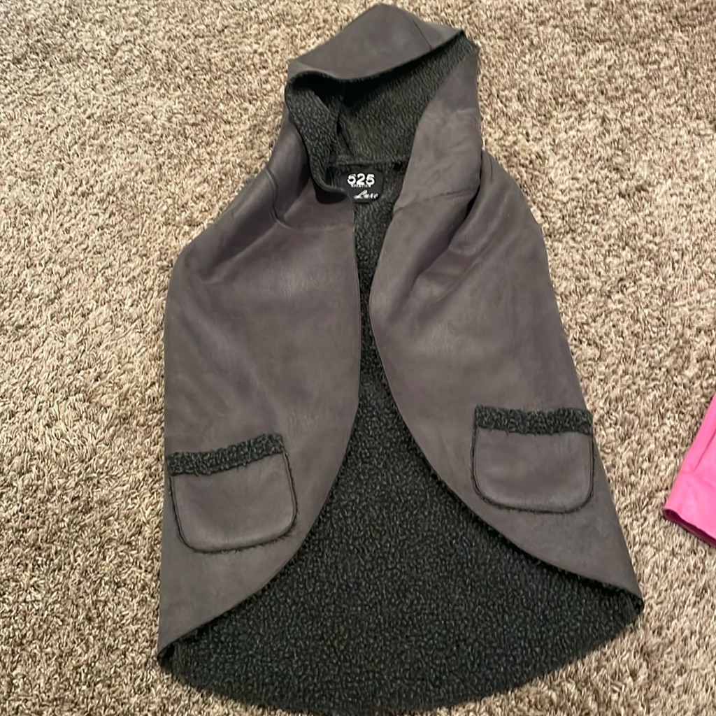 525 Vest